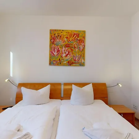 Apartment Strandnahe Mit 2 Schlafzimmern Und Terrasse, Am Kurpark,